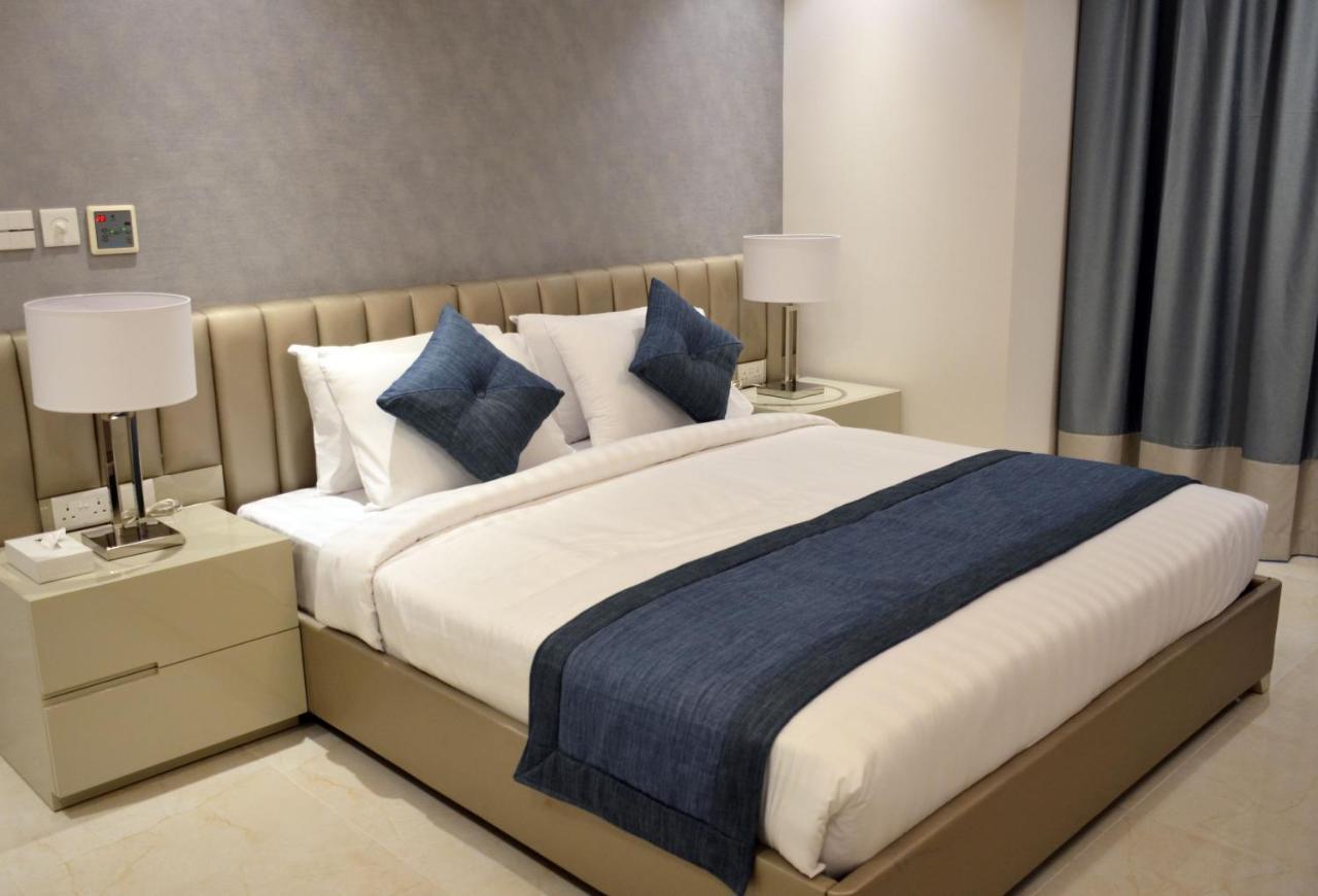 The Lodge Suites Manamah Buitenkant foto