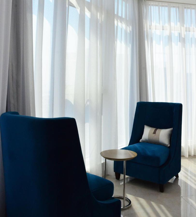 The Lodge Suites Manamah Buitenkant foto